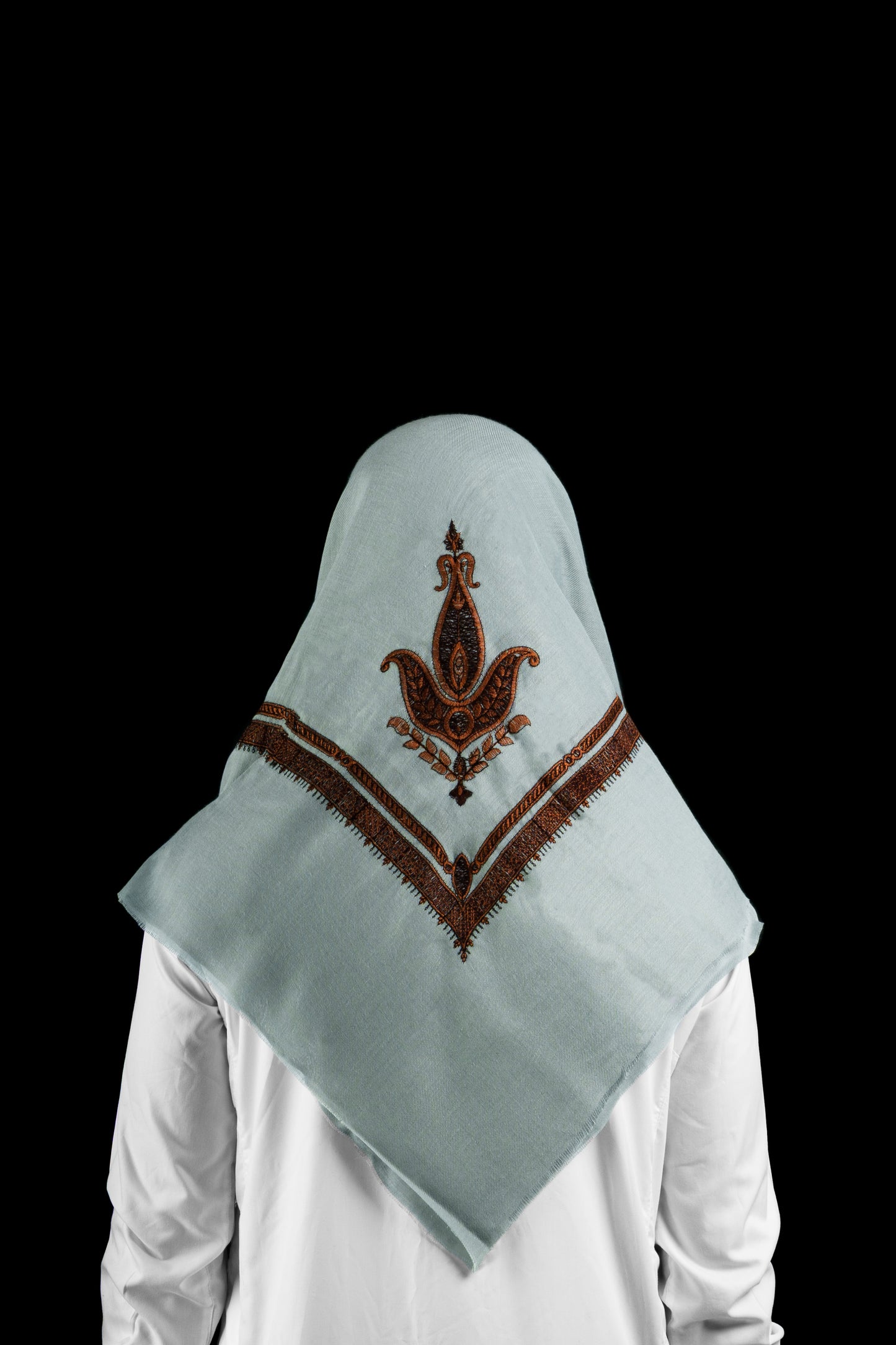 Yemeni Shemagh - Light Sage With Brown Detailing