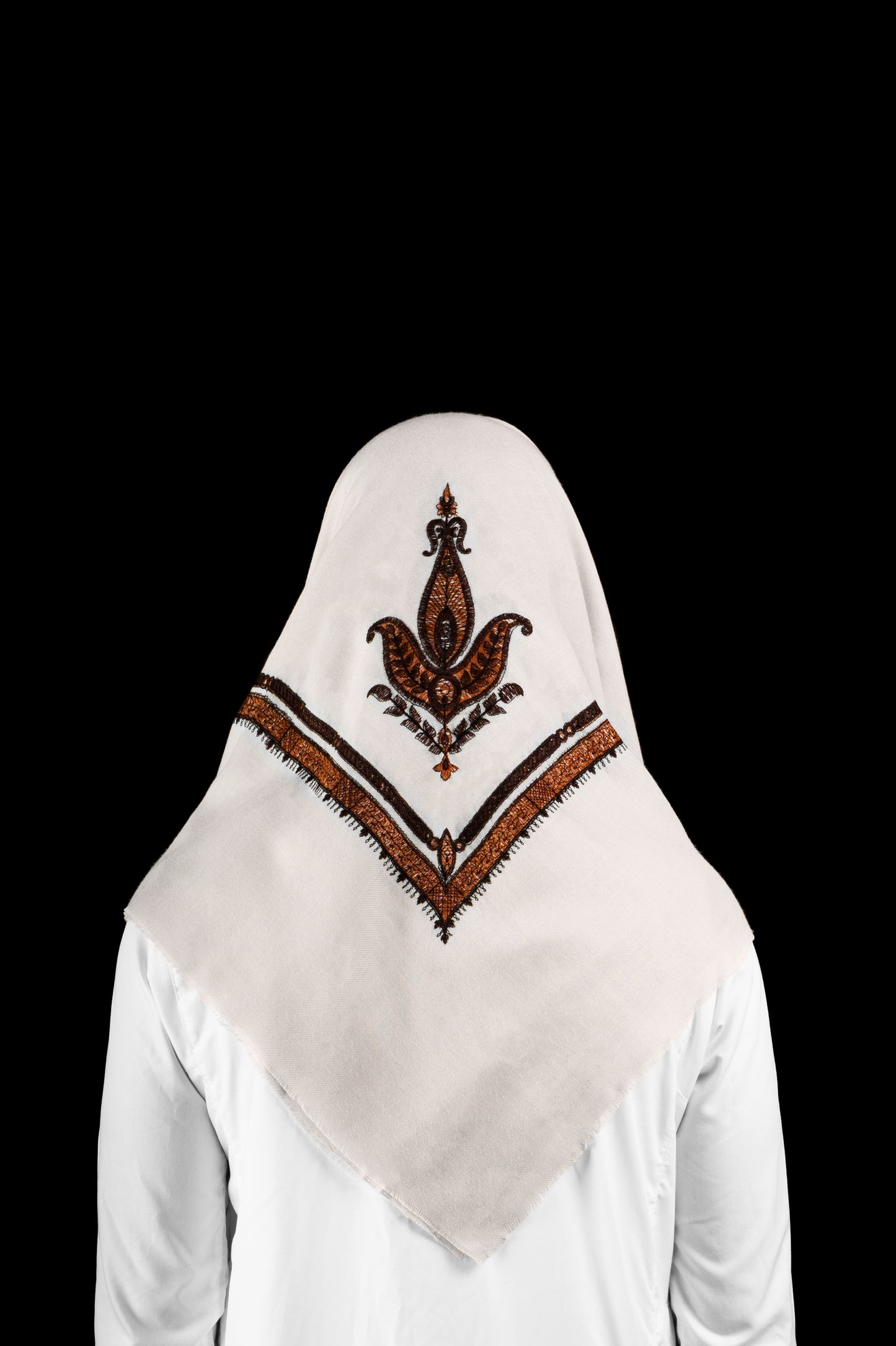 Yemeni Shemagh - Soft Grey with Brown Embroidery