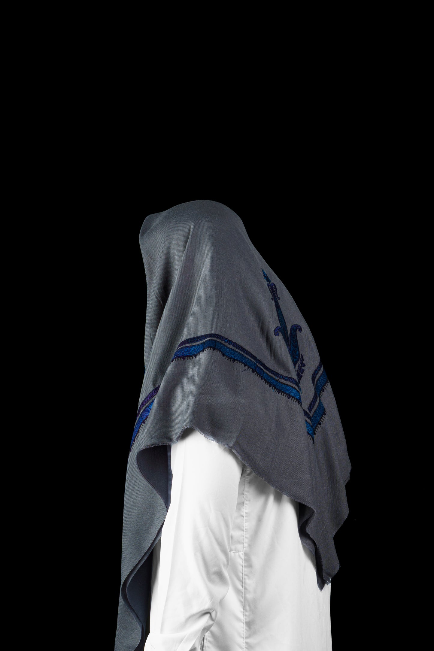 Yemeni Shemagh - Wolf Grey with Blue Embroidery