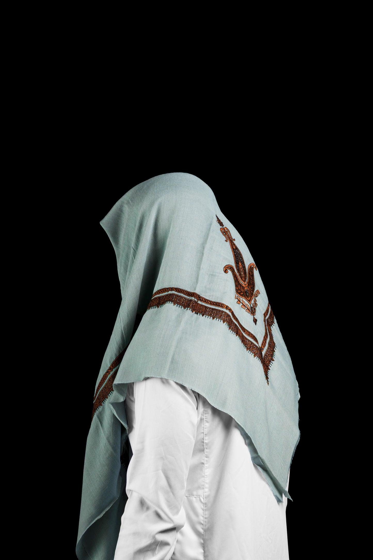 Yemeni Shemagh - Light Sage With Brown Detailing